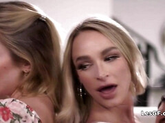 デカパイ, 指いじり, フォアサム, 彼女, グループ, ハードコア, レズビアン, パーティ