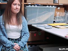 Shoplyfter Gracie May Green dick sucking the lp officers cock