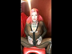 Grote kont, Grote mammen, Vrouw, Fetisj, Latex, Moeder die ik wil neuken, Alleen, Tatoeage