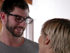 Arsch, Blondine, Spermaladung, Hundestellung, Hd, Natürlichen titten, Rasiert, Titten