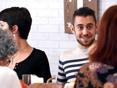 舐める尻, フェラチオ, 手コキする, ピアス, ショートヘア, スカート, 靴下, オッパイの