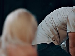 Anaal, Grote mammen, Blond, Pijpbeurt, Homo, Handbeurt, Rijpe lesbienne, Shemale