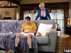 Stepson mesmerized by stepmothers pussy