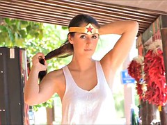 Amateur, Nana, Brunette brune, Masturbation, De plein air, Public, Nénés