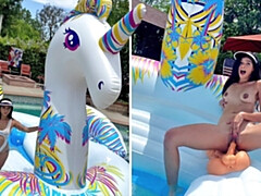 デカパイ, 巨乳な, ディルド, 女, オーガズム, プール, 一人, おもちゃ