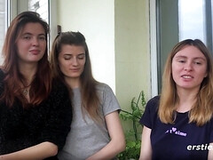 69 negenenzestig, Enthousiasteling, Bruinharig, Gezichtzitten, Lesbisch, Geschoren, Tiener, Trio