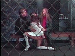 Tetas grandes, Amarrada, Perforación