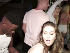 ぶっかけ, 黒人, 乱交, ドイツ人, 看護婦, オーガズム, 生徒, のぞき