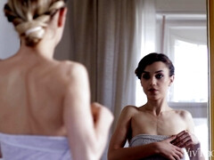 Reading The Signs - Angelika Grays & Elena Vedem