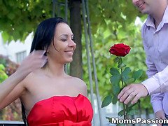 Leie, Arsch, Grosser schwanz, Braunhaarige, Spermaladung, Handjob, Mutti, Muschi