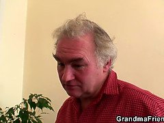 Grandpère, Mamie, Masturbation, Mature, Orgie, Fête, Adolescente, Plan cul à trois