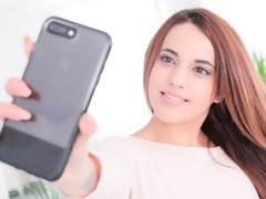Blonde, Sucer une bite, En levrette, Embrassement, Rasée, Dénudage, Tatouage, Adolescente