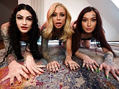 18 años, Anal, Culo grande, Verga grande, Tetas grandes, Mamada, Consolador, Estilo perrito