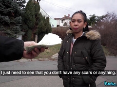 Amateur, Sucer une bite, Brunette brune, Tir de sperme, Argent, De plein air, Petite femme, Nénés