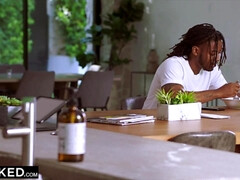 Grosser schwanz, Blondine, Blasen, Besamung, Schwanz, Interrassisch, Zierlich, Muschi