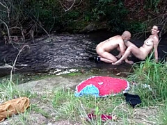 Sucer une bite, Attrapée, Nue  à poil, Nue, Portugaise, Public, Chatte, Surprise