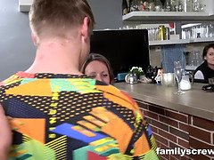 Grosse titten, Blasen, Handjob, Hd, Lecken, Reif, Orgie, Muschi