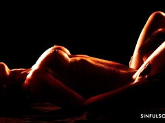 Grosser arsch, Grosser schwanz, Grosse titten, Blasen, Braunhaarige, Milf