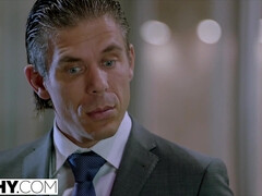 Anaal, Pijpbeurt, Hondjeshouding, Sperma in gezicht, 1 man 2 vrouwen, Klein, Realiteit, Roodharige vrouw