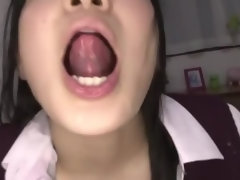 Asiatisch, Blasen, Viele männer bespritzen eine frau, Spermaladung, Aufs gesicht abspritzen, Japanische massage, Schlucken, Titten