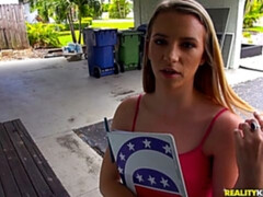 お尻, ブロンド, フェラチオ, 手コキする, アウトドア, 剃毛, ティーン, オッパイの