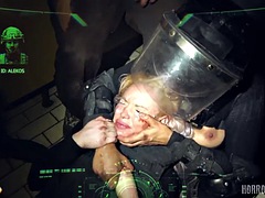 Fetisj, Groep, Politie