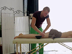 Anaal, Pijpbeurt, Bruinharig, Tiener