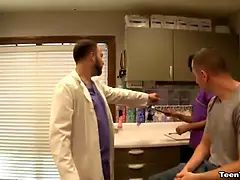 Teen-Sexy nurse cum extraction