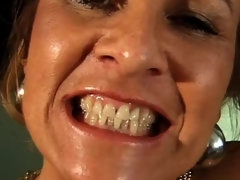 В офисе, Учитель