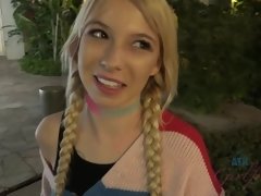 美女, ブロンド, 中出し, フェティッシュ, 足コキ, ホテル, ピグテール, ティーン