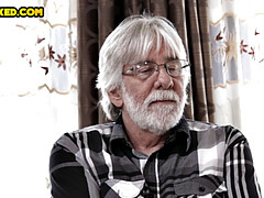 Leie, Betrug, Paar, Gehörnter ehemann, Kehlenfick, Hundestellung, Reif, Milf