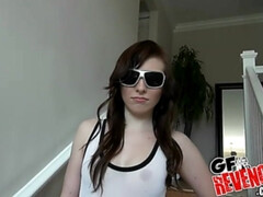 素人, フェラチオ, 茶髪の, 顔射, オナニー, 小柄, ピアス, オッパイの