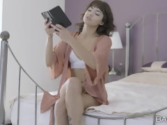 Tussi, Blondine, Braunhaarige, Paar, Schwanz, Europäisch, Masturbation, Kurzes haar