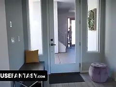 Freeuse desire- successful fellow frees his hard cock and bangs his girlfriend in front of her stepmom