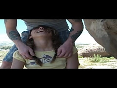 Leie, Tussi, Braunhaarige, Hd, Natürlichen titten, Im freien, Muschi, Titten