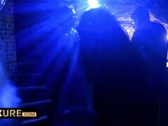 Schönheit, Blasen, Braunhaarige, Hundestellung, Party, Zierlich, Muschi, Titten