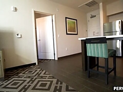 Arsch, Grosser schwanz, Schwanz, Hundestellung, Hardcore, Latina, Milf, Pov