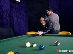 Américain, Cul à la bouche, Grosse bite, Sucer une bite, Queue, Branlette thaïlandaise, Fille latino, Piercing