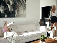 Cul, Gros cul, Blonde, Lesbienne, Mère que j'aimerais baiser, Chatte, Adolescente, Nénés