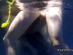 Culo, Bikini, Universidad, Sexo duro, Fiesta, Piscina, Pov, Realidad