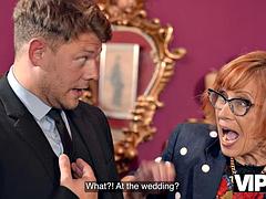 Mariée, Brunette brune, Cocu, Hard, Public, Nénés