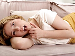 18, 素人, デカ尻, デカパイ, ディルド, 指いじり, ガリガリ, ティーン