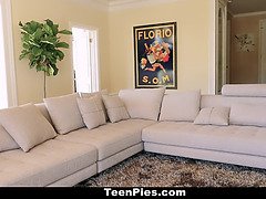 18 jaar, Grote mammen, Sperma shot, Hardcore, Hd, Kut duiken, Geschoren, Tieten likken