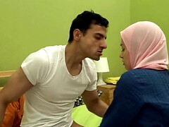 Arabisch, Grote lul, Grote mammen, Brutaal, Handbeurt, Tepels, Kut duiken, Strak