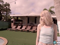 Любители, Блондинки, Хд, Мастурбация, Бассейн, Соло, Молоденькие