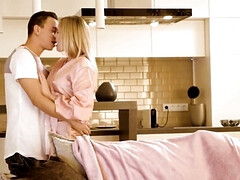 Sucer une bite, Tir de sperme, Gorge profonde, Érotique, Doigter, Léchez, Lingerie, Chatte