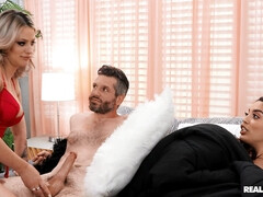 Culo, Bisexual, Mamada, Garganta profunda, Penetracion con dedos, Besar, Lamidas, Trio