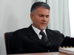 Grosse titten, Braunhaarige, Vollbusig, Füsse, Hardcore, Muschi, Reiten, Rasiert