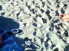 Amateur, Plage, Dingue, Groupe, Mère que j'aimerais baiser, Nue  à poil, Public, Nénés