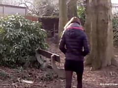 Любители, Минет, Брюнетки, Семяизвержение, Пальцем, Ласковые ручки, Домашнее видео, На публике